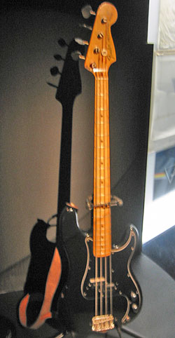 interstellar043 Guitare basse Fender Precision, Londres, 1970.